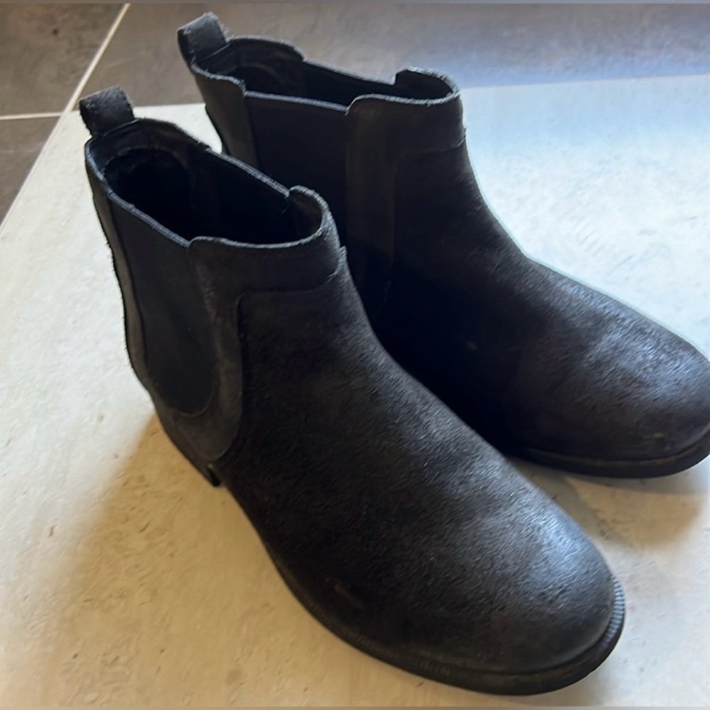 🔥last call! UGG Bonham II, size 9.  EUC.